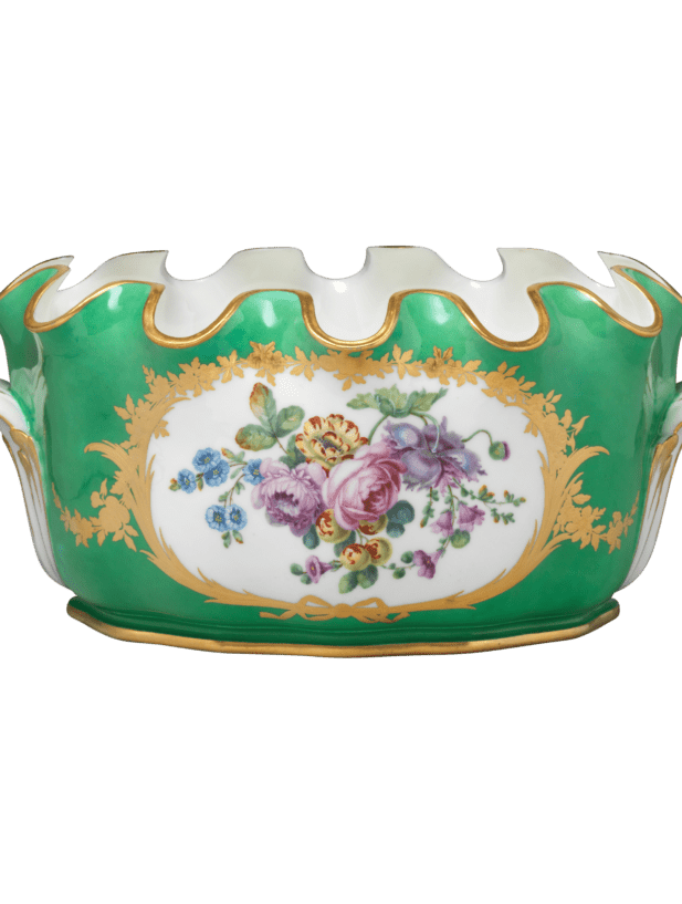 Jardinière en porcelaine de Sèvres. Vert et fleurs. XVIIIe siècle.
