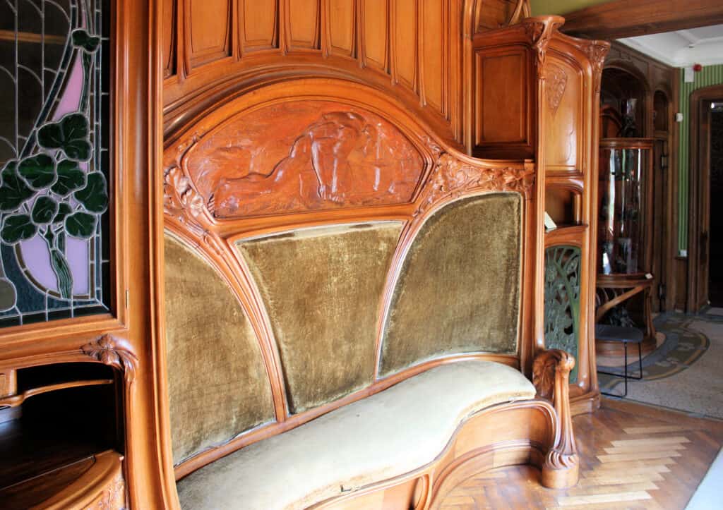 Banquette Art nouveau. Musée de l'Ecole de Nancy. 