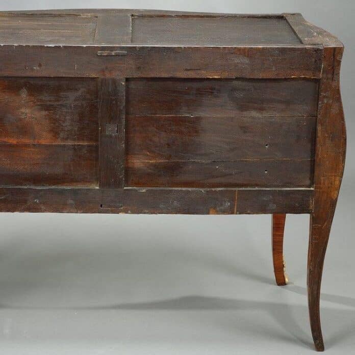Arrière de commode Louis XV