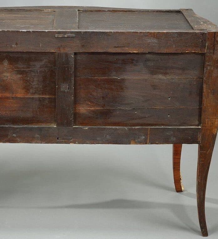 Arrière de commode Louis XV