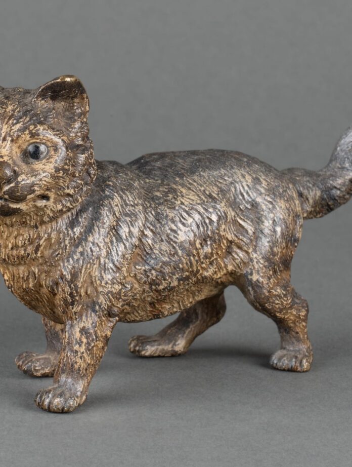 Chaton en bronze de Vienne signé Geschützt, XIXe siècle