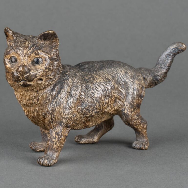 Chaton en bronze de Vienne signé Geschützt, XIXe siècle