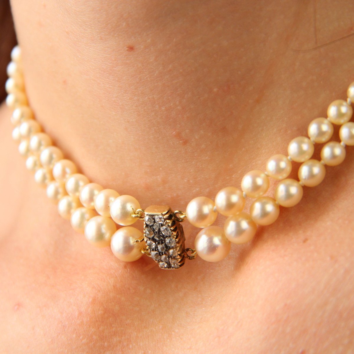 Collier De Perles De Culture Baroque Et Son Fer