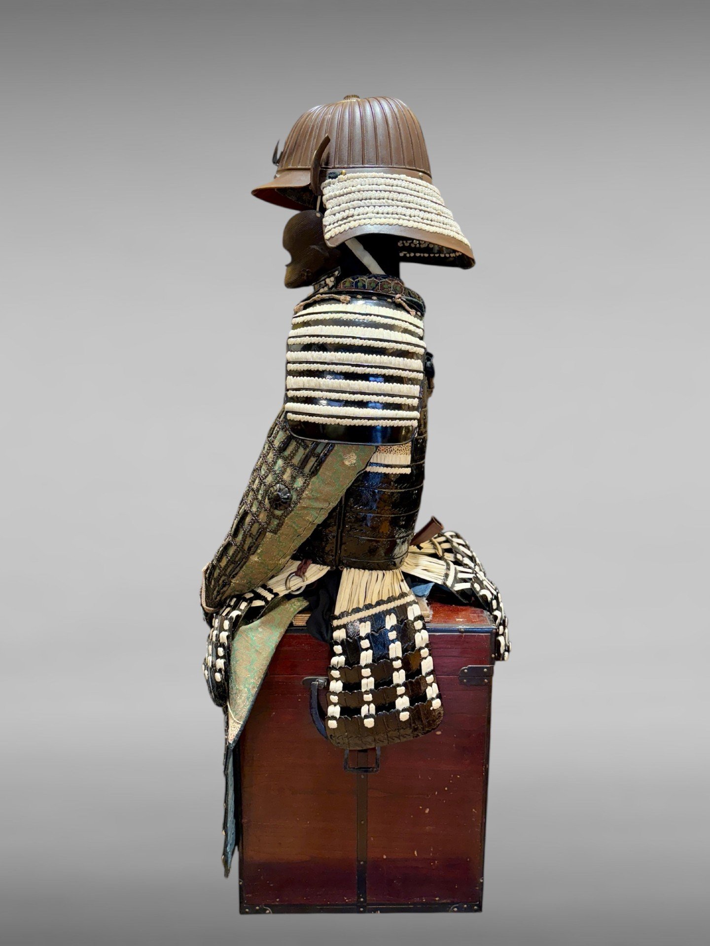 Complete Samurai armor from the Kikkawa clan -  | Antikeo