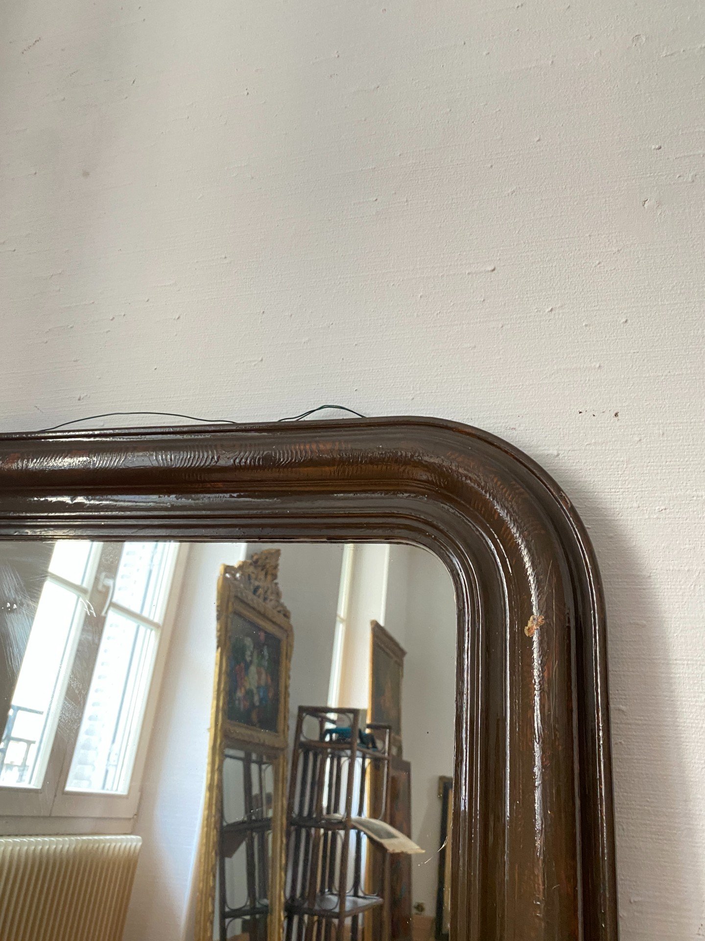 MIROIR LOUIS PHILIPPE XIXE DORURE A LA FEUILLE DOR PERLEE L2128 Doré