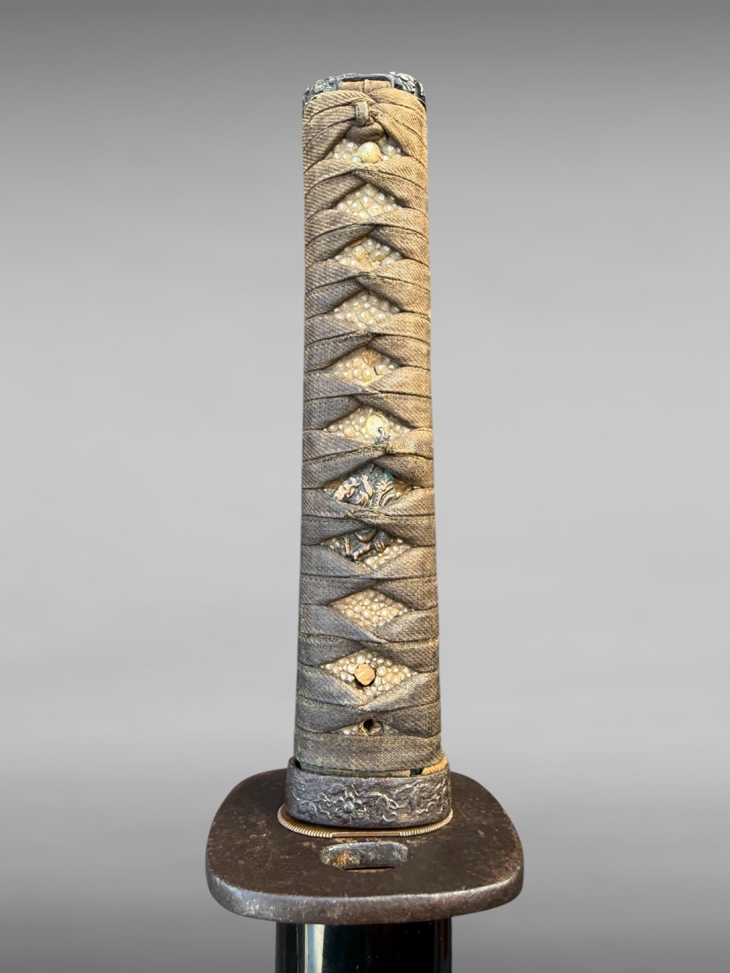 Ensemble De Montage Wakizashi - Tsuba Et Saya - Époque Edo - Japon Ancien