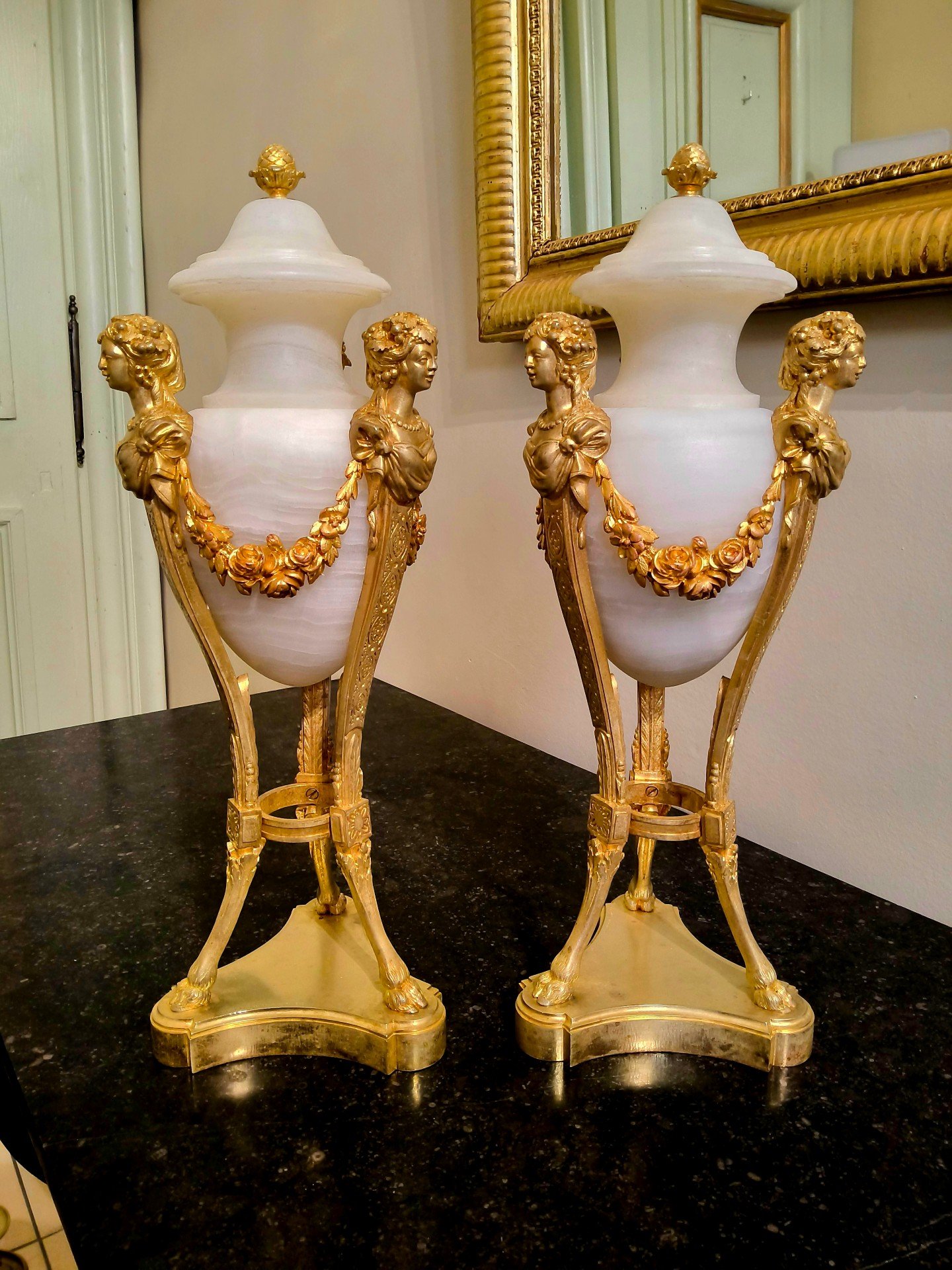 Petit vase en onyx - Label Emmaüs
