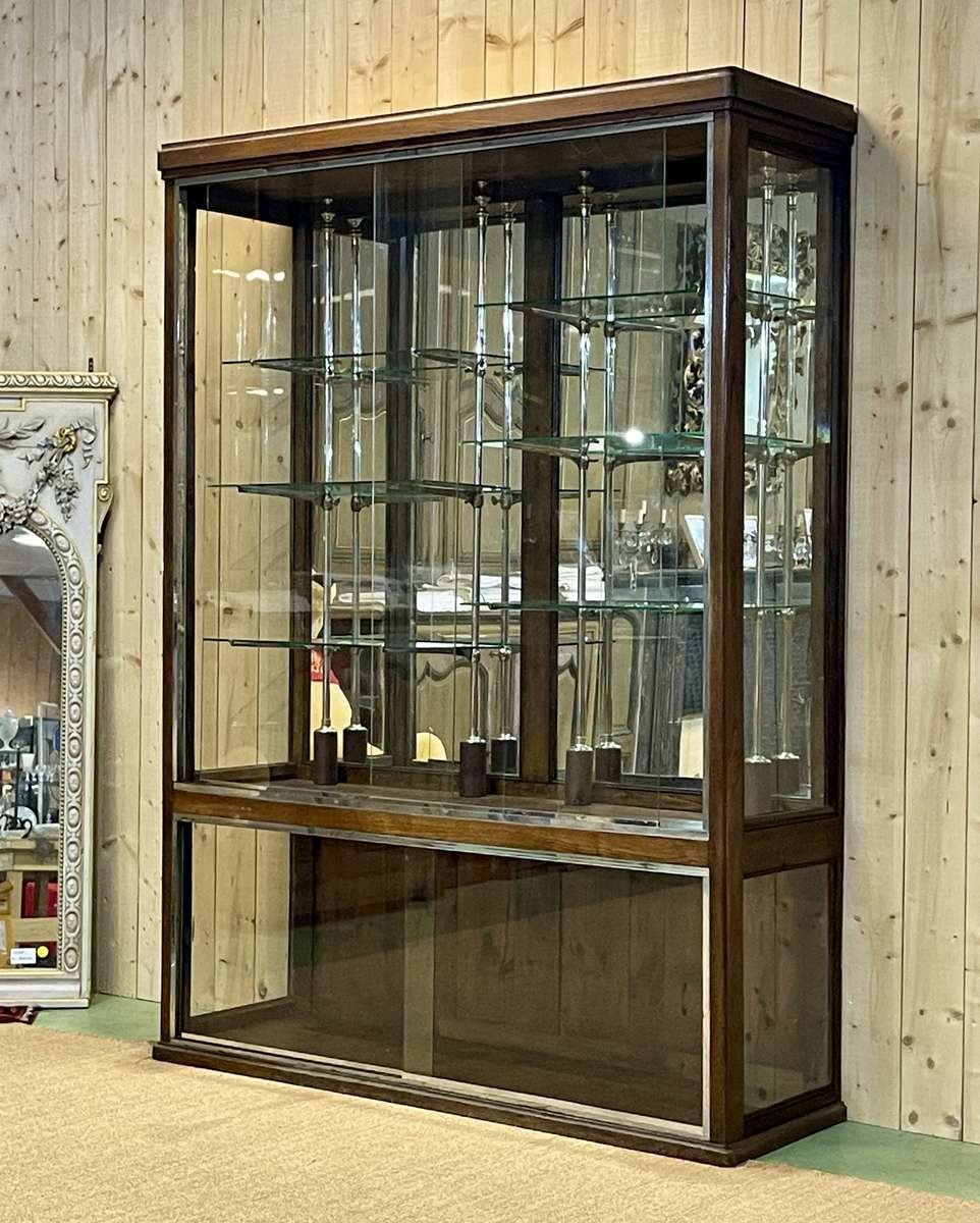 Vitrine murale en chêne restaurée du début du 20e siècle - Marchand d'Oublis