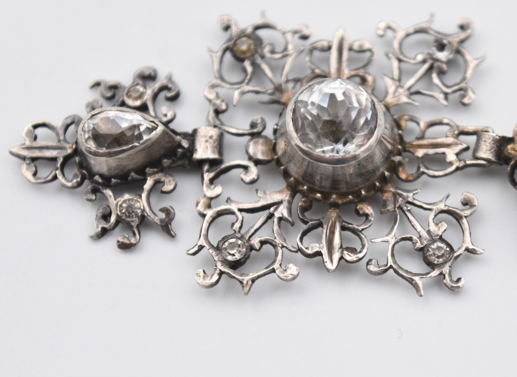 Pendentif Ancien De Style Régional - Bijou Vintage, Occasion En Bon état