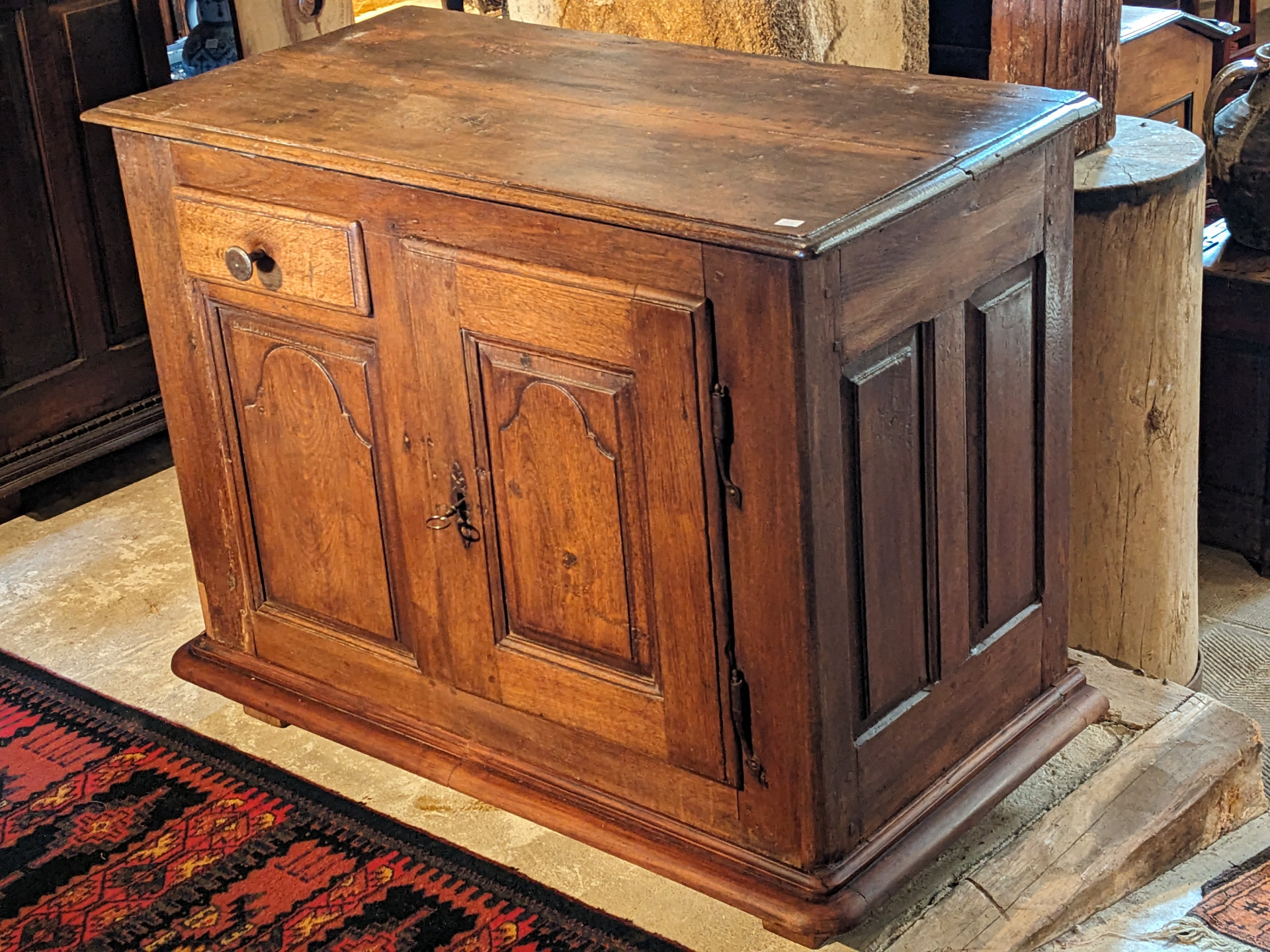 holzhocker rustikal WINDALF Natur Beistelltisch ALINA 35 cm Rustikaler Abstelltisch & Handarbeit aus Wurzelholz - Hobbithafte Stühle & Hocker, bequeme Gartensessel und Sitzgelegenheiten Bettwäsche Set Bio-Baumwolle 140x200