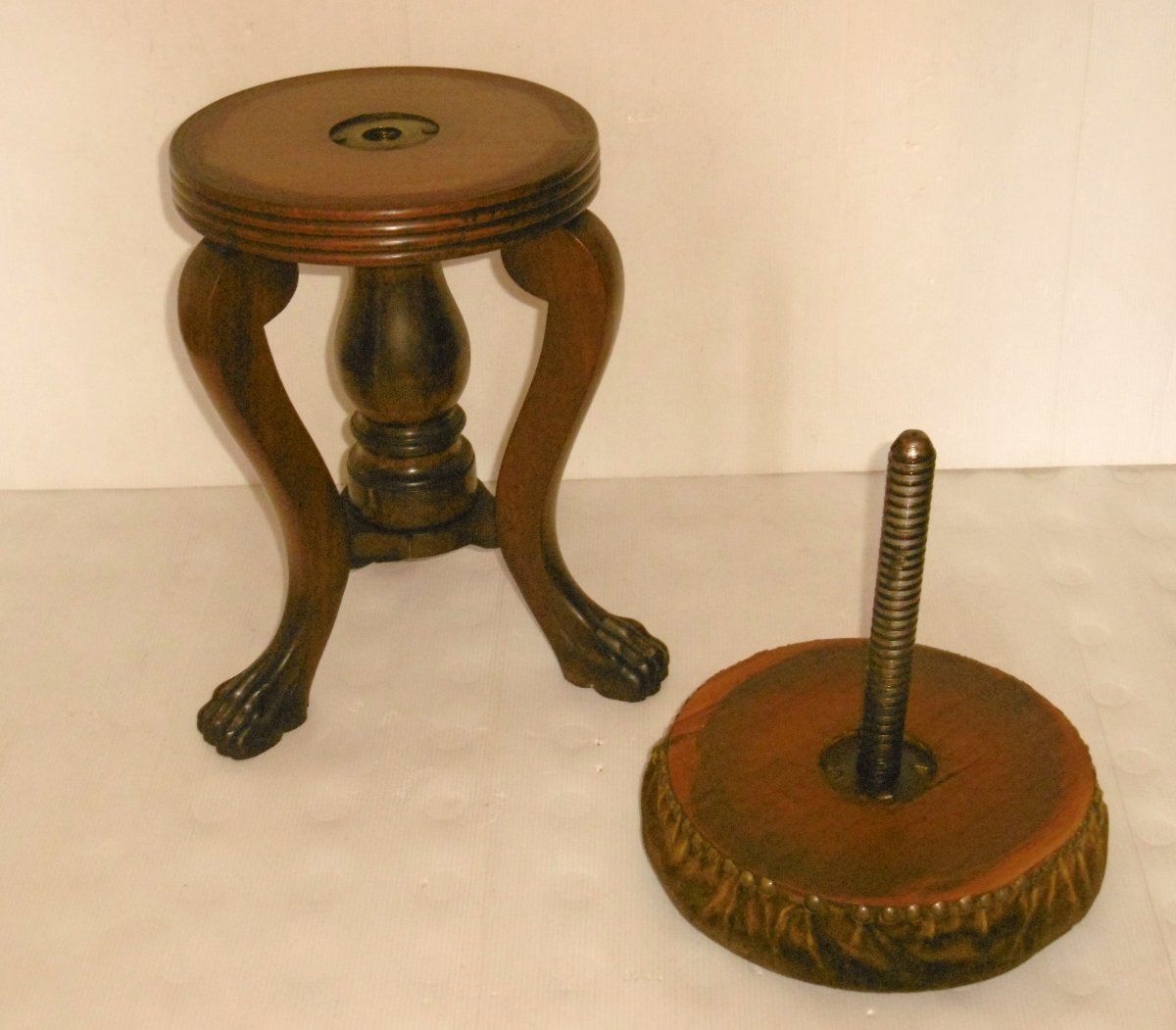 Proantic: Asie XIXeme : Rare Tabouret De Piano Réglable à Vis En Ac