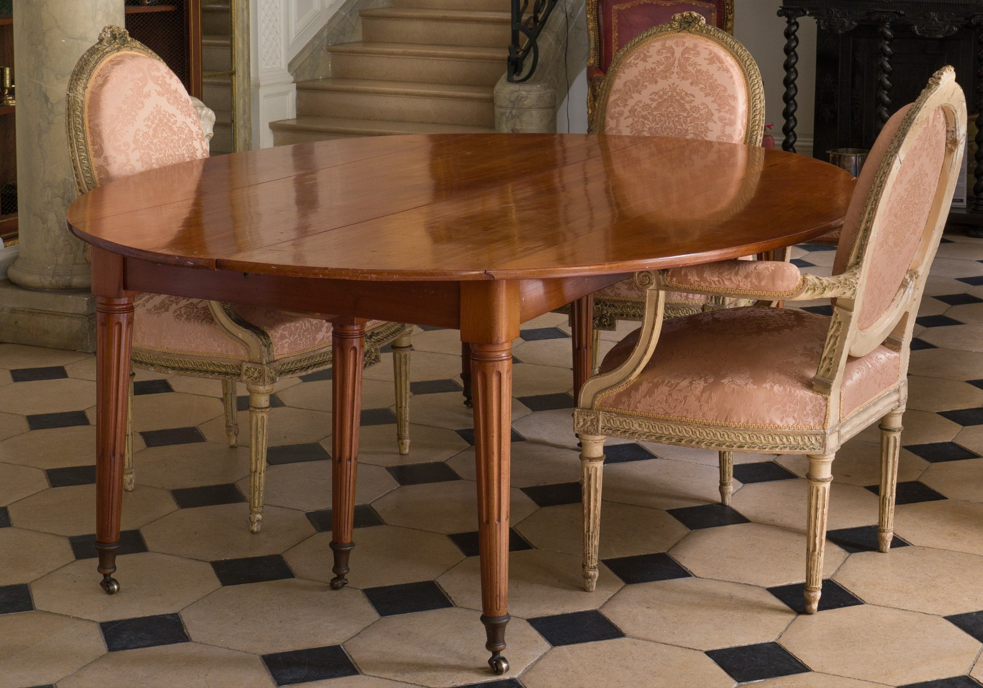 Table louis acajou d'occasion - Ameublement