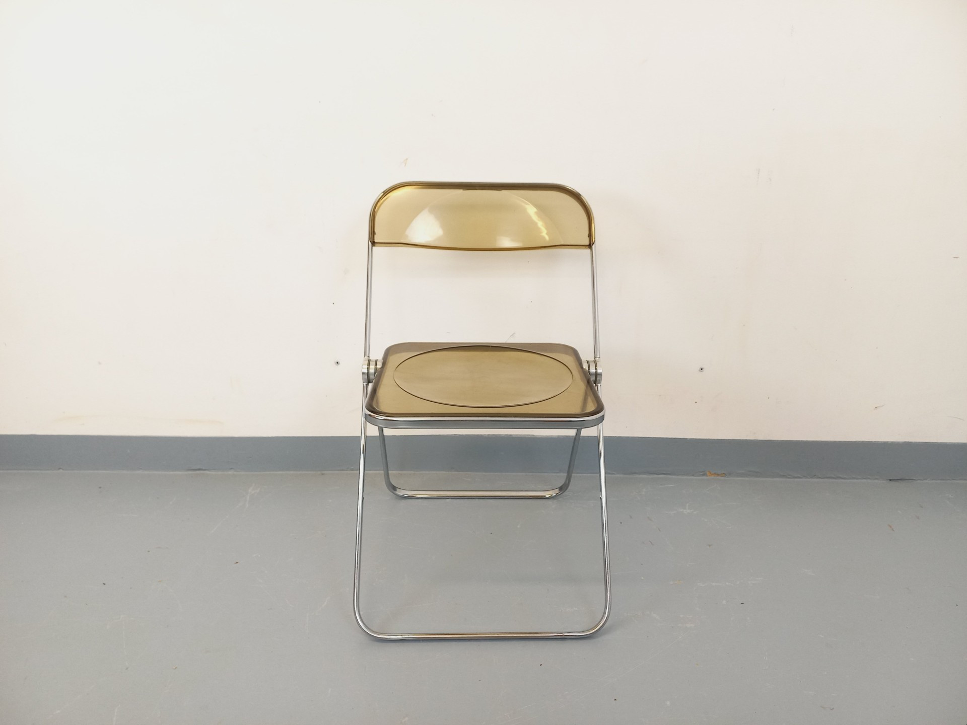 Vintage Plia folding chair by Giancarlo Piretti... | Antikeo