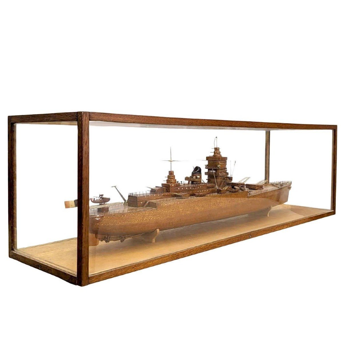 Maquette De Bateau Cuirassier Sous Vitrine, Tra