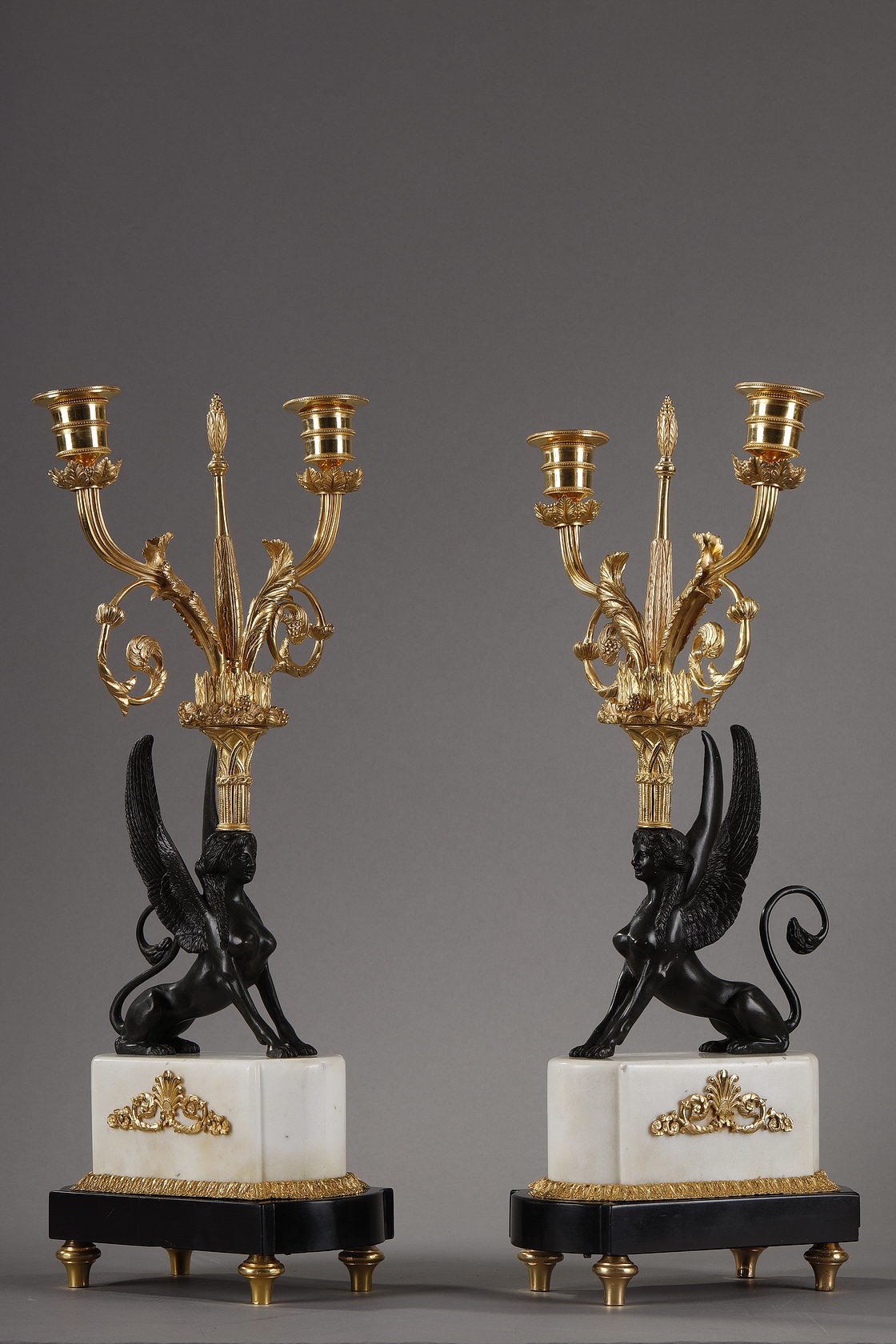 Candelabra antique brass 46 cm (5 arm) - Stockholms Bordsuthyrning AB