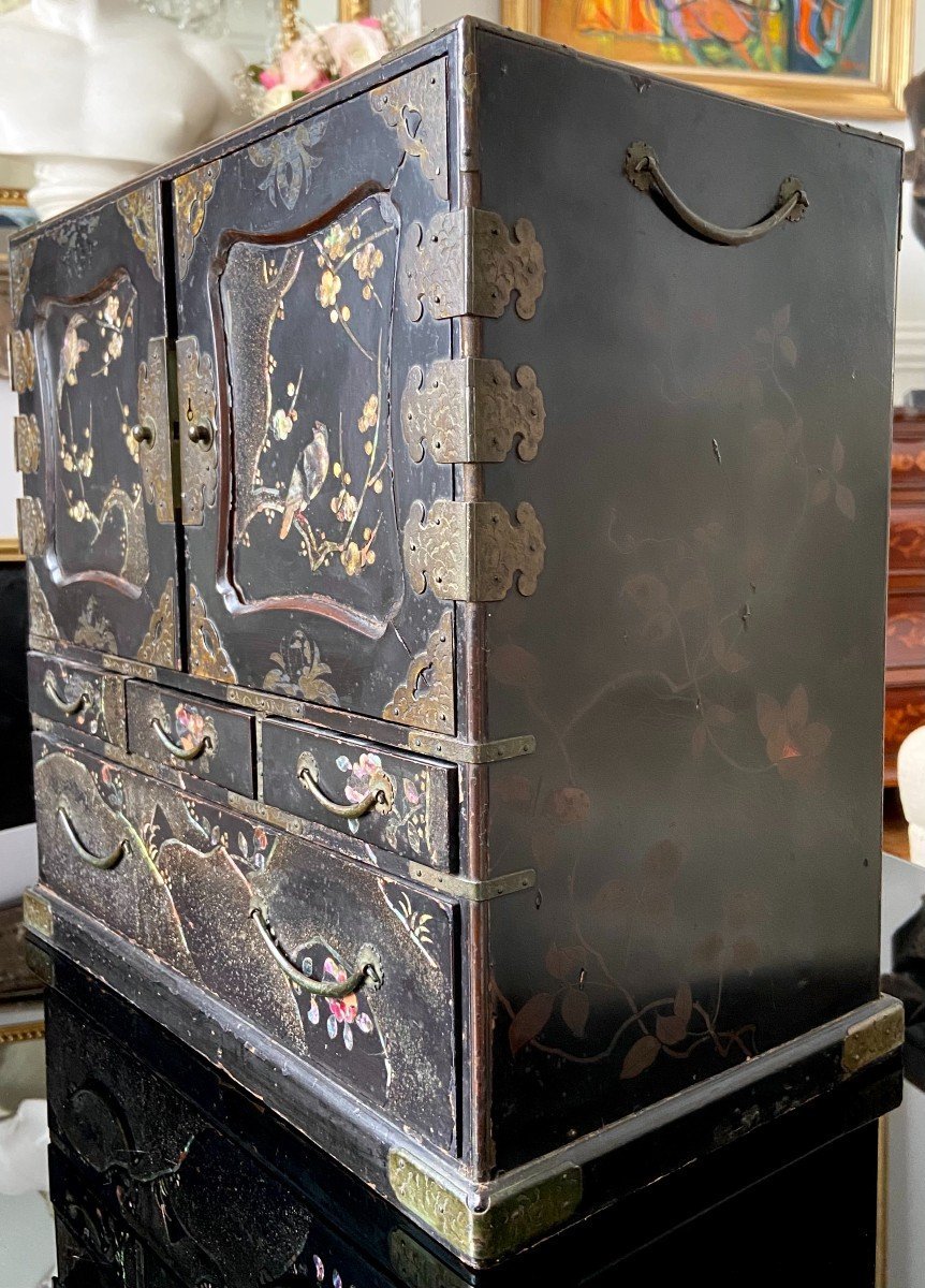 Large Burgundy Lacquer Chinese Chest - 19thC Large Burgundy Lacquer Chinese Chest - 19thC