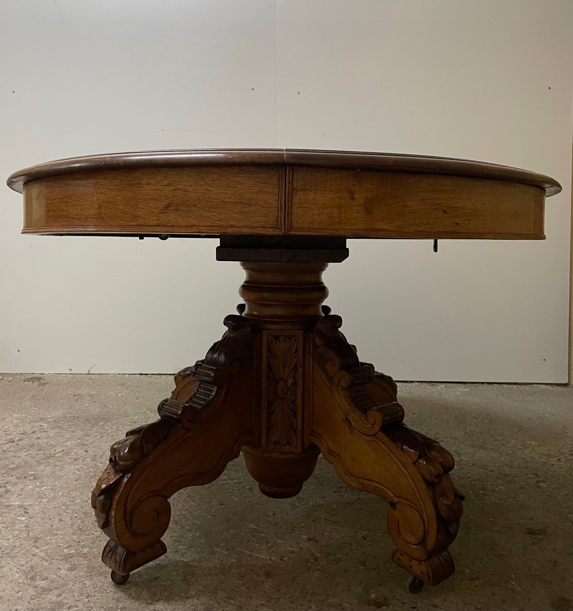 Henredon dining table craigslist deals