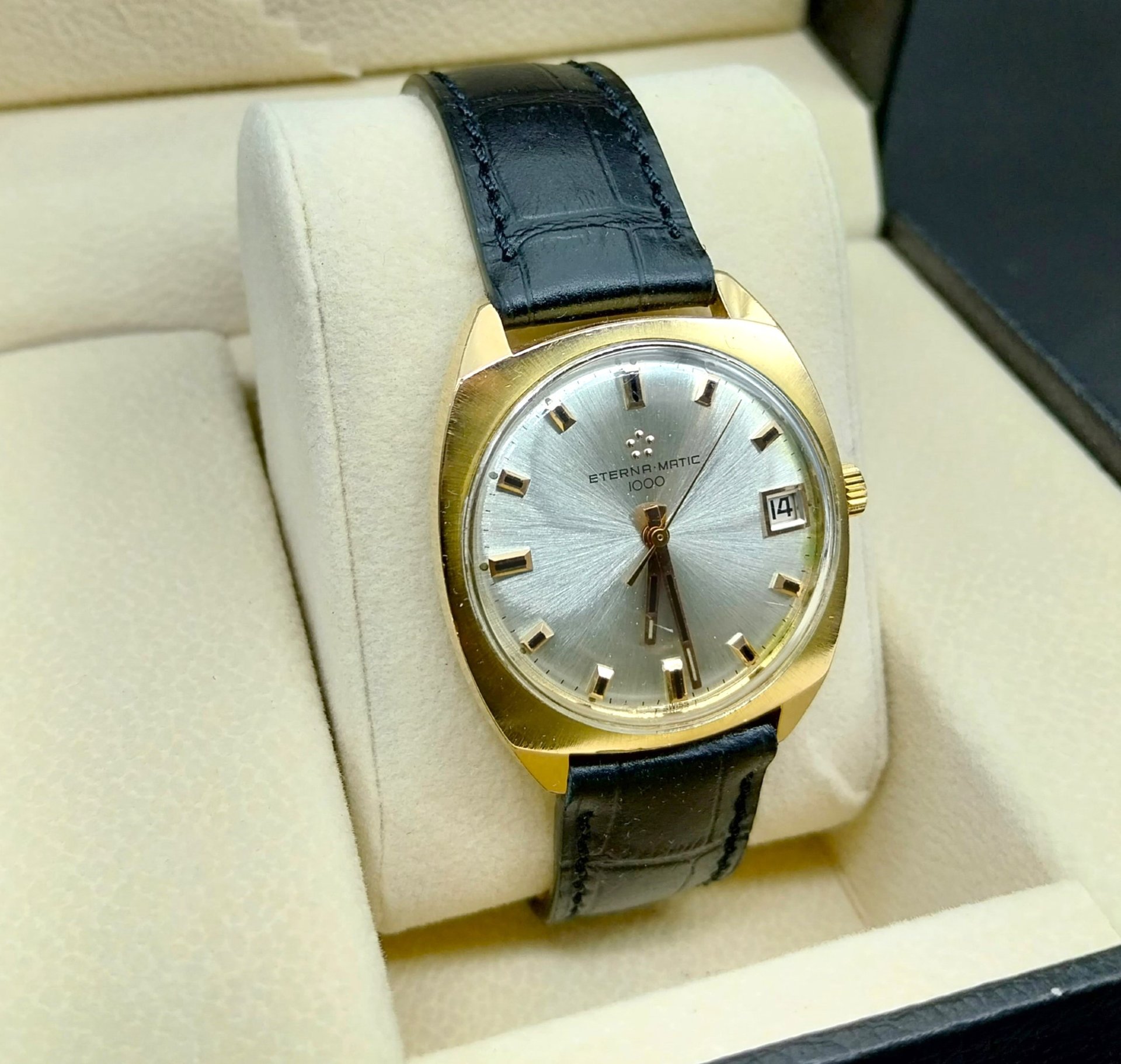 Eterna orologi storia sale