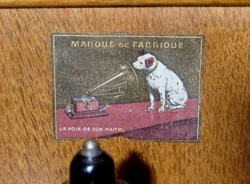 Meuble à Musique Gramophone « La voix de son m