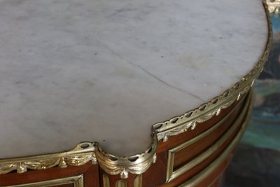 Half-moon chest of drawers with doors