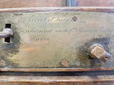 Cavalletto antico per pittura francese con supporto di Bonhomme Paris