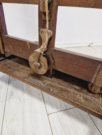 Cavalletto antico per pittura francese con supporto di Bonhomme Paris