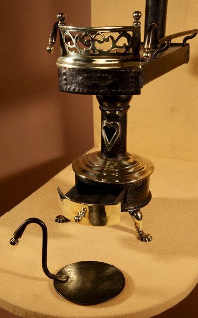 Unusual model of a Continental flat-bottomed stove, circa 1880/1900