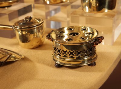Unusual model of a Continental flat-bottomed stove, circa 1880/1900
