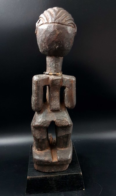 Nkissi statue, Songye Belande people, D.R.C.