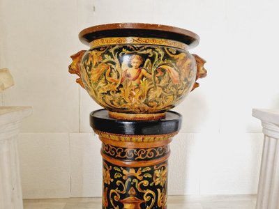 Vaso antico in maiolica e base del XIX secolo