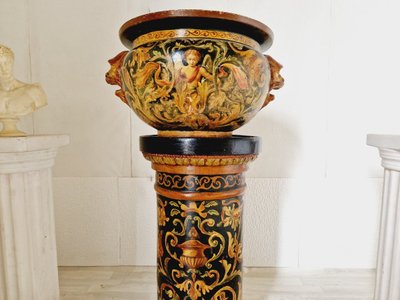 Vaso antico in maiolica e base del XIX secolo