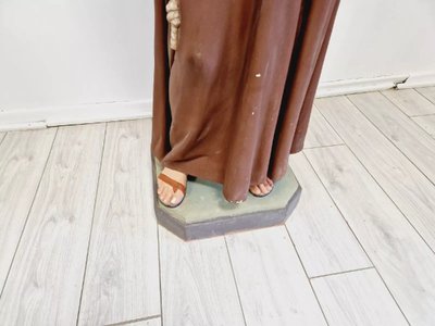 Antike religiöse Statue Skulptur aus der Kirche Saint-Antoine
