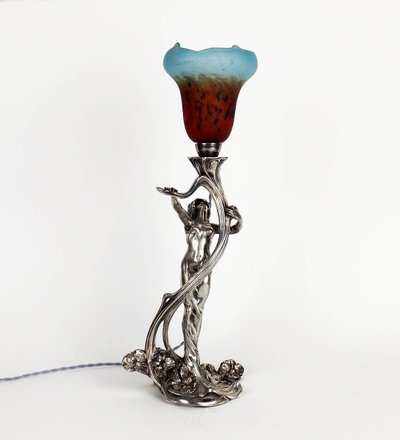 Lampe Art Nouveau en régule par Saglier