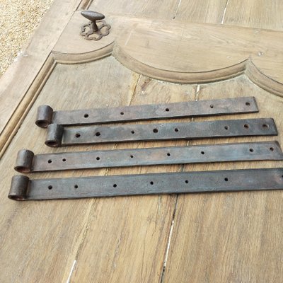 Lot Of 18 Antique Hand-Forged 18th Century Hinges For Doors Or Shutters