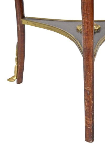 Jardinière de style Louis XV en marqueterie et ornementations en bronze doré