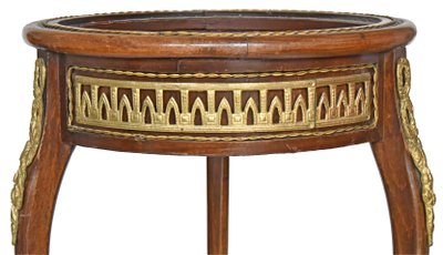Jardinière de style Louis XV en marqueterie et ornementations en bronze doré