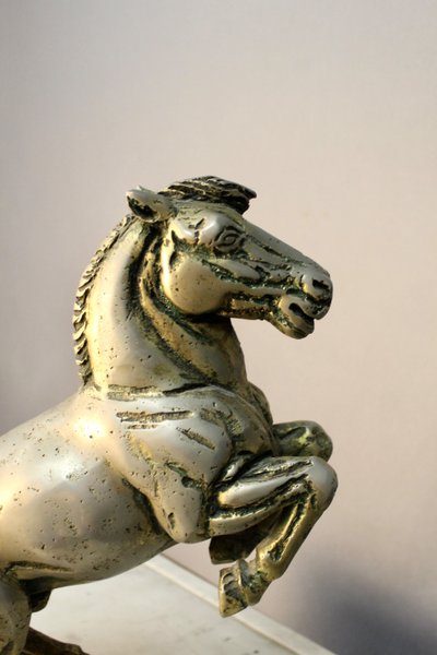 Cavallo rampante in bronzo massiccio di Jean Louis Cazieux