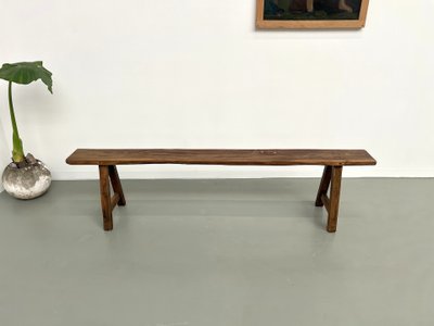 Banc ancien en noyer massif