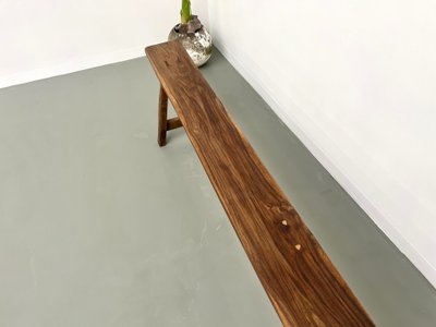 Banc ancien en noyer massif