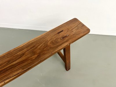 Banc ancien en noyer massif