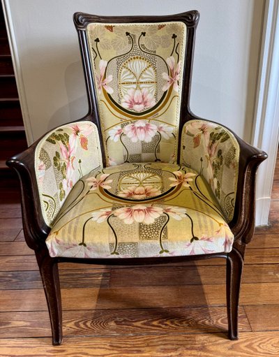 Pair of Art Nouveau armchairs