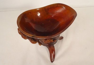 Coupe Libatoire Tripode Corne Buffle Sculptée Dragon Chilongs Chine XXème