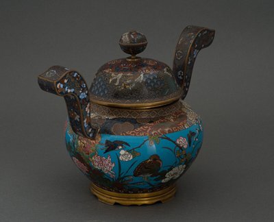 Copper incense burner in Japan with cloisonné enamel decoration, 19th century