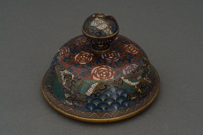 Copper incense burner in Japan with cloisonné enamel decoration, 19th century