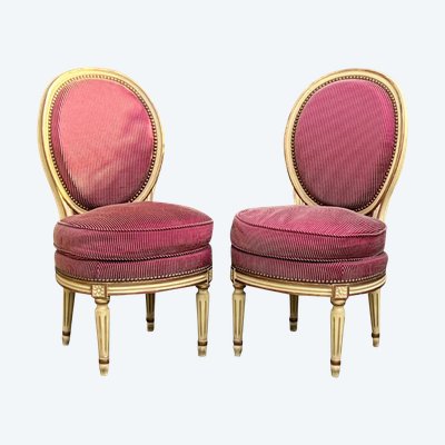 PAIRE DE CHAUFFEUSES ANCIENNES DE STYLE LOUIS XVI BIEN RECOUVERTE AVEC TISSU