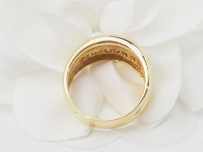 Bague jonc en or jaune et diamants