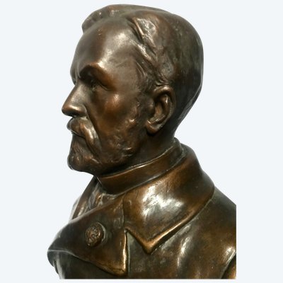 Busto di PASTEUR Louis firmato A. JOLIVEAUX medaglia in bronzo patinato.