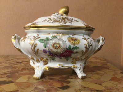 Small Small Porcelain Soup Tureen, Louis XV, early 20th century