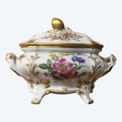 Small Small Porcelain Soup Tureen, Louis XV, early 20th century