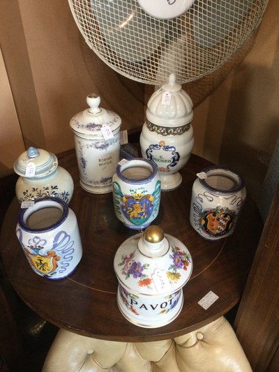 Grands Choix De Pots A Pharmacie Anciens